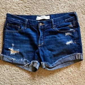 Abercrombie & Fitch Jean Shorts size 6 (w28)